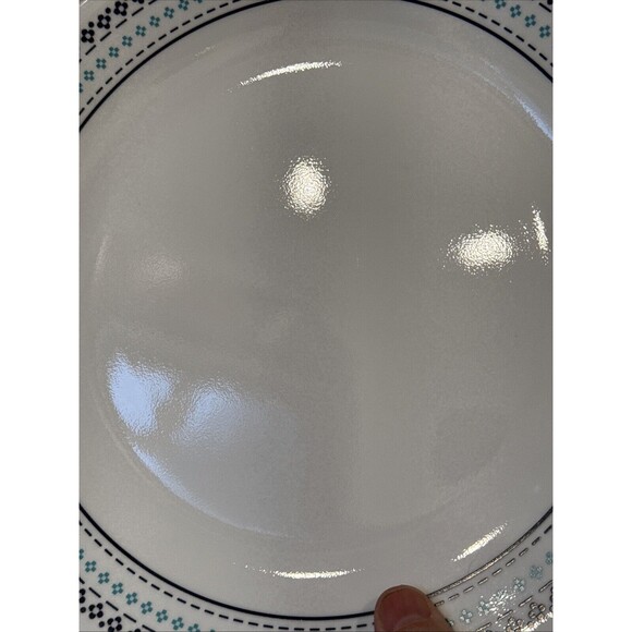 4 Corelle by Corning 10" Dinner Plates Folk Stitch Pattern Blue Geometric - Picture 6 of 8